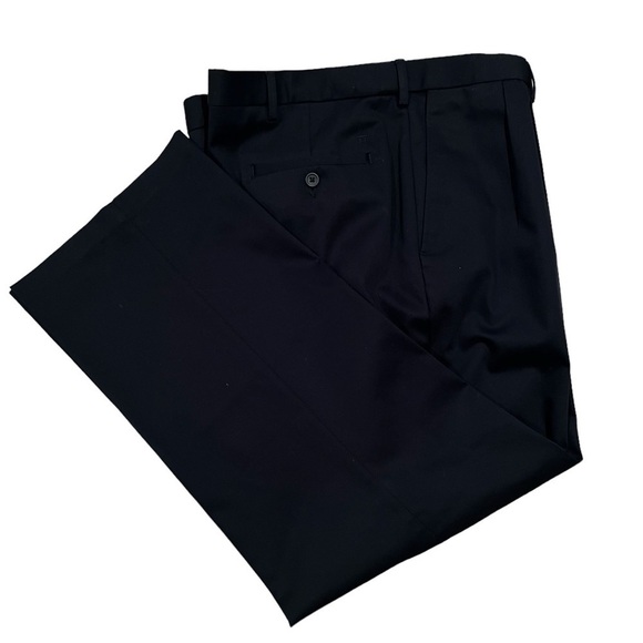 Haggar, Premium no iron, 44x30 - Picture 1 of 5